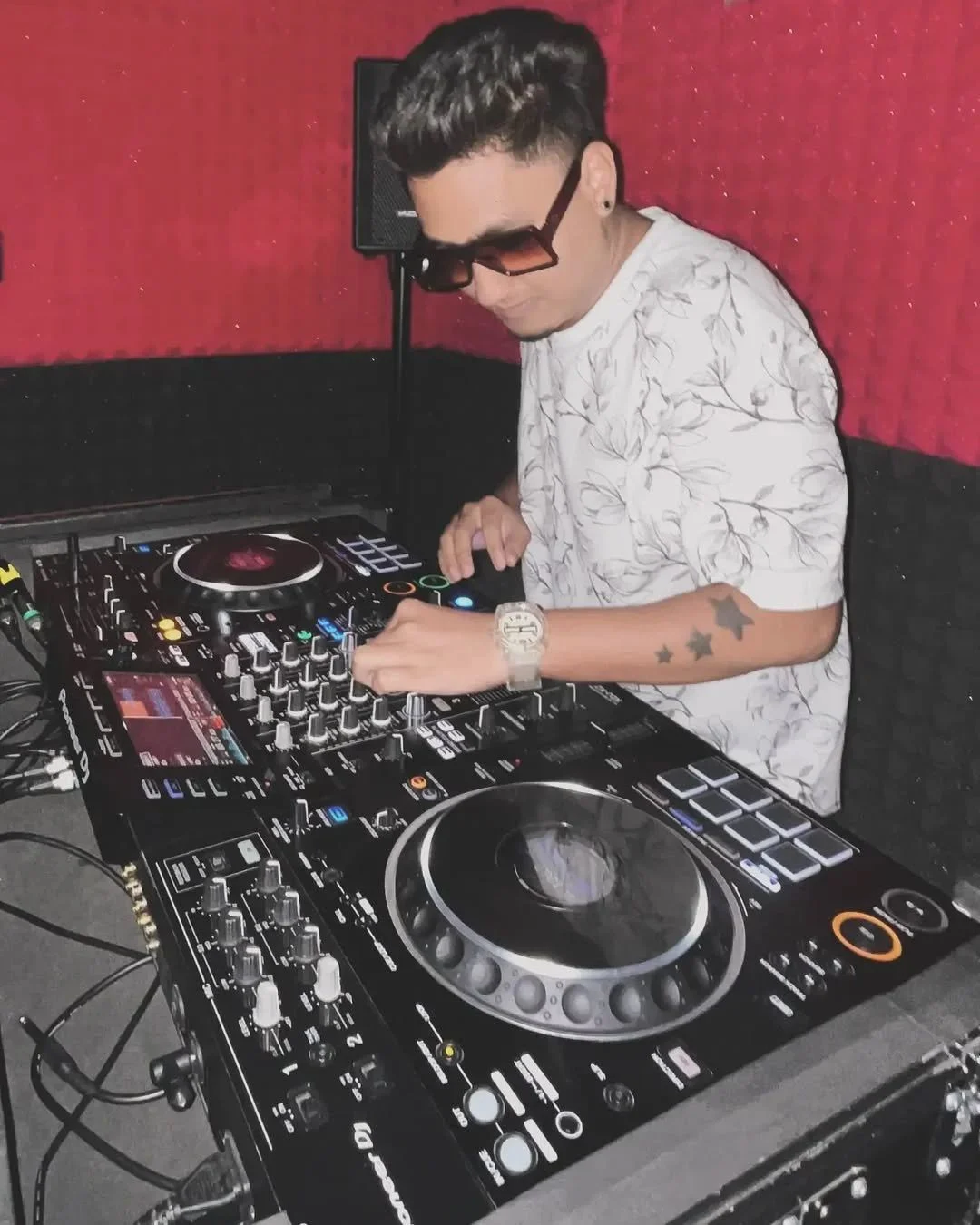 Active Performing DJ